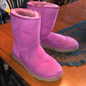Pink uggs size 8